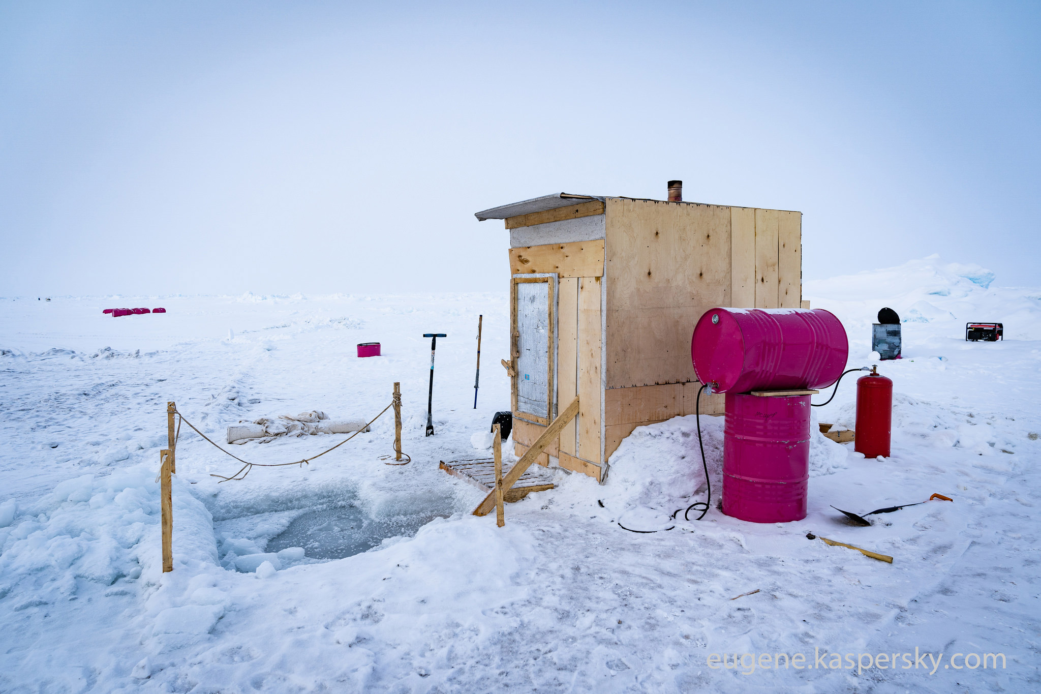 Barneo Camp (North Pole), дрейфующая станция Барнео (Северный Полюс)